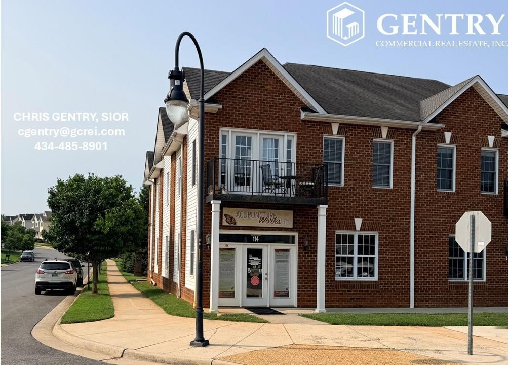 End Unit Office Condo - Wyndhurst
