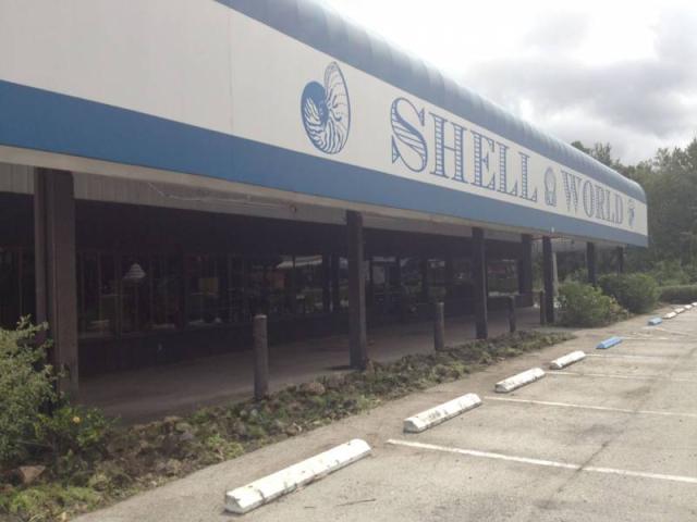 Bank-Owned Former Shell World Bldg for Sale