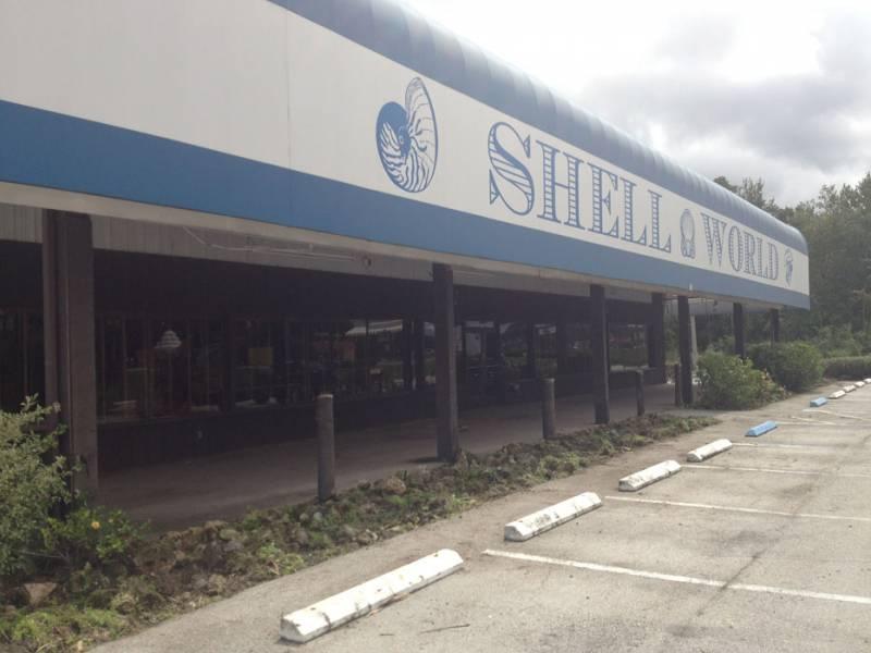 Bank-Owned Former Shell World Bldg for Sale