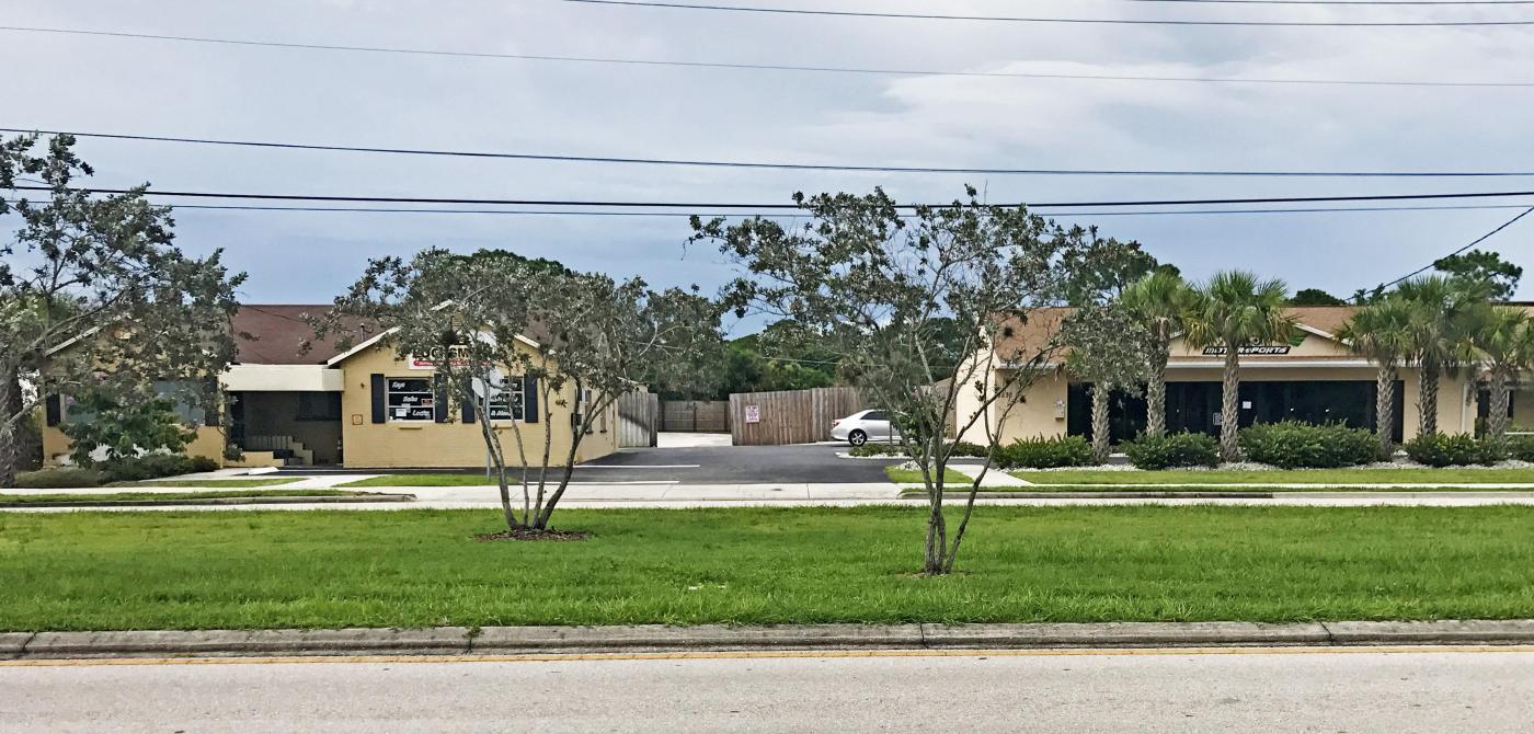 7,000 SF Retail Bldg w/ Adjacent Storage