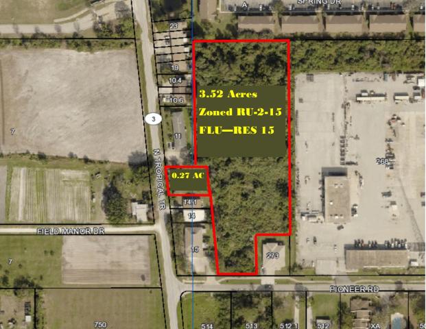 N Tropical Trail & Pioneer Rd