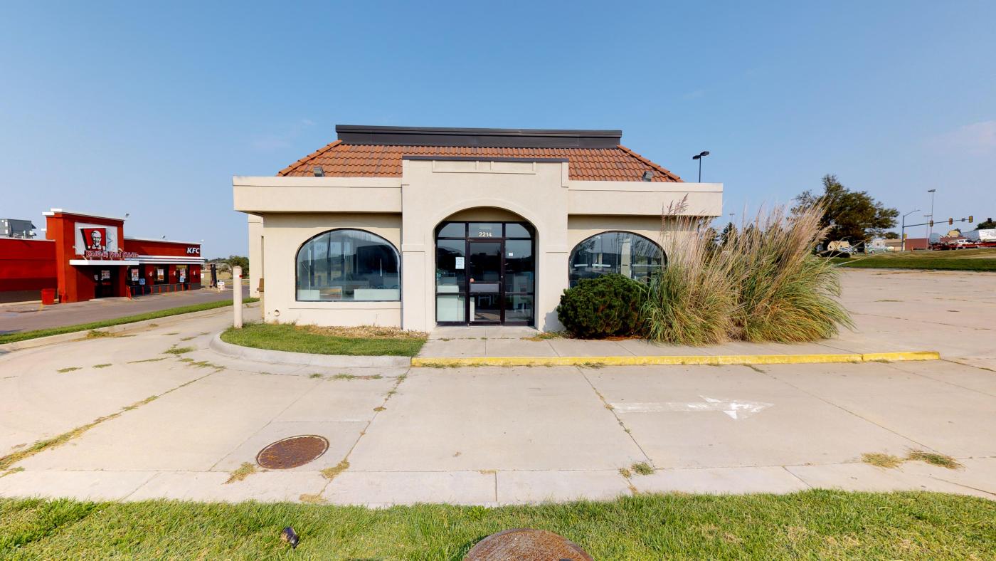 2214 E Kansas Ave