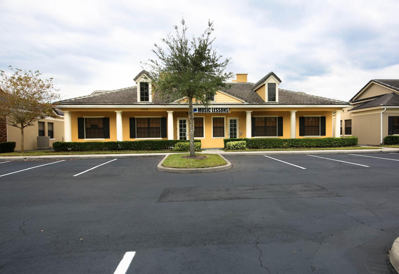Professional Office near SR408