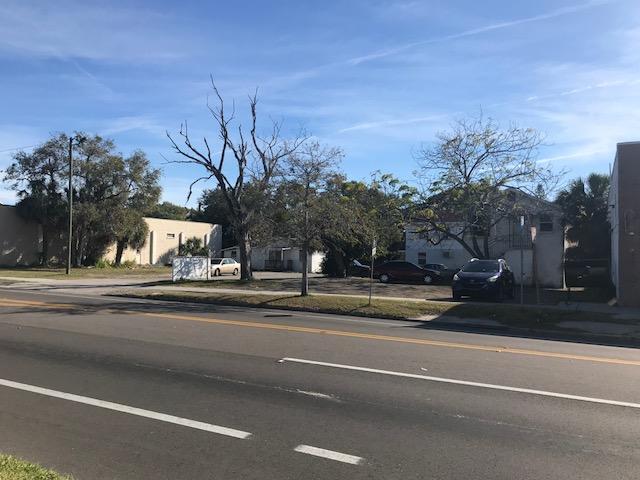 St Petersburg - High Traffic 1/2 Acre + 3 Com