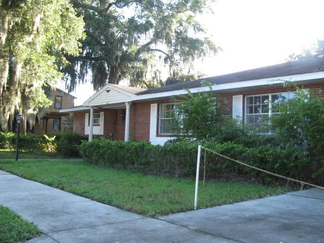 Remodeled office building in heart of Tavares