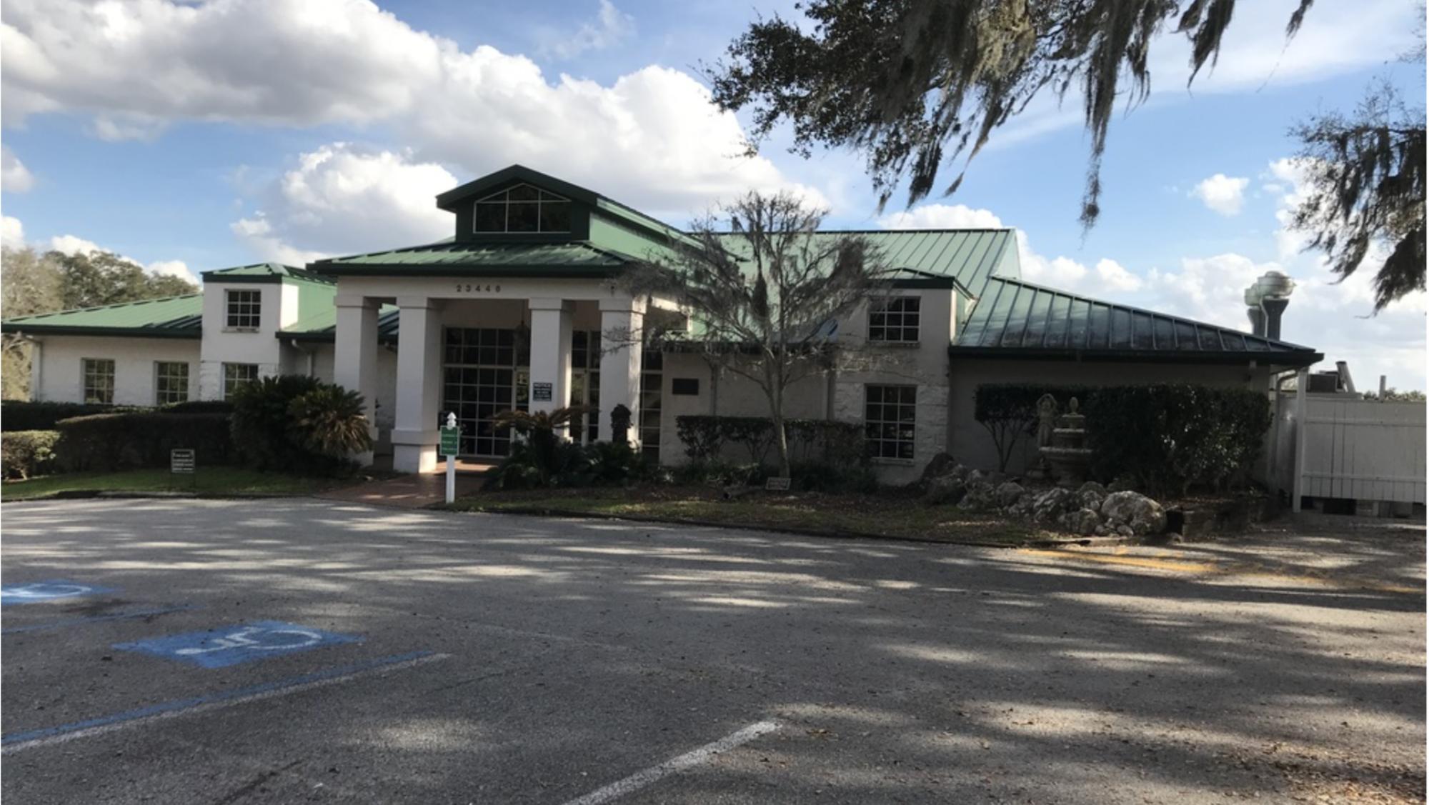 18 Hole Golf Course w/Driving Range & Tennis