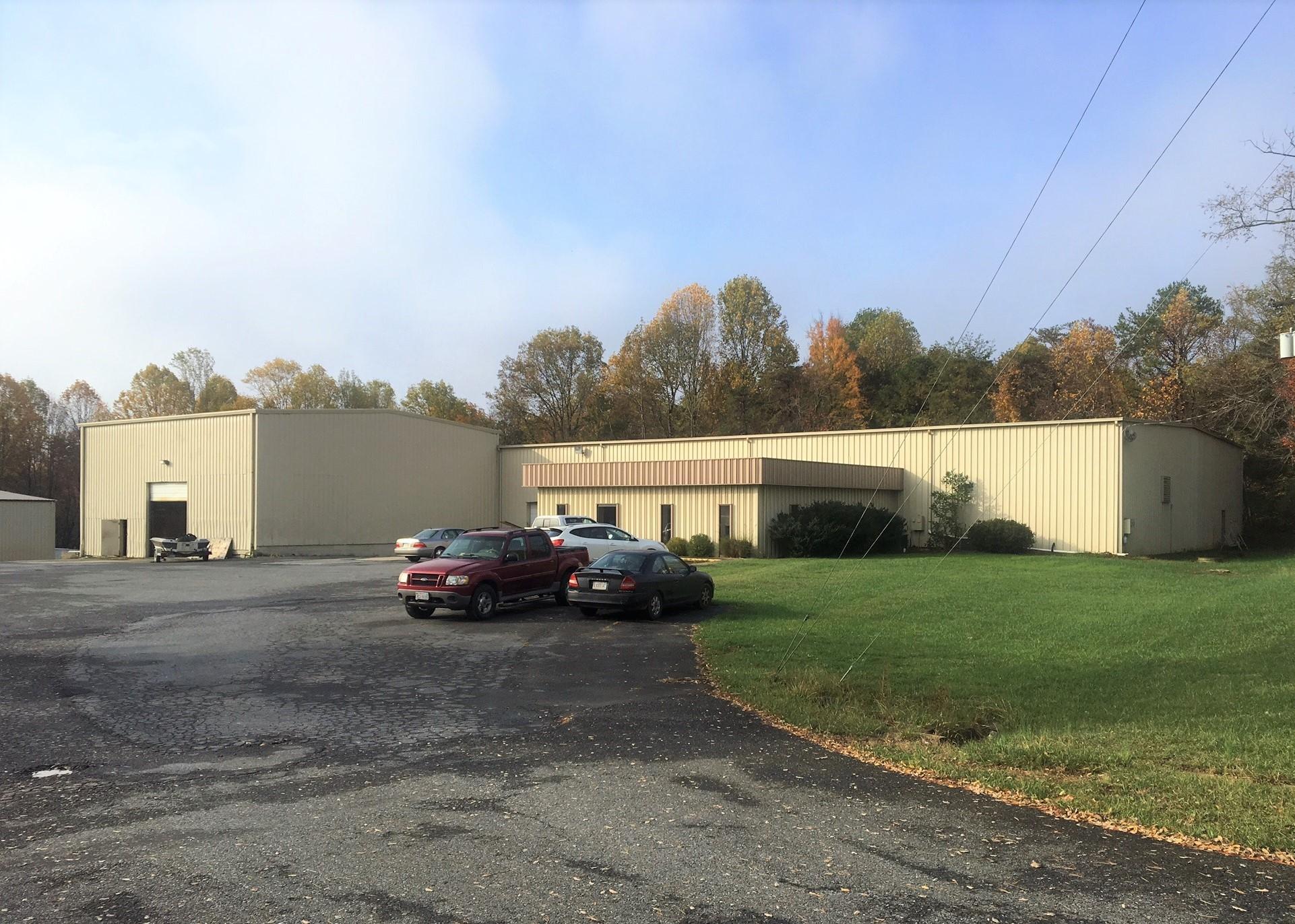 Industrial Facility on 9 Acres
