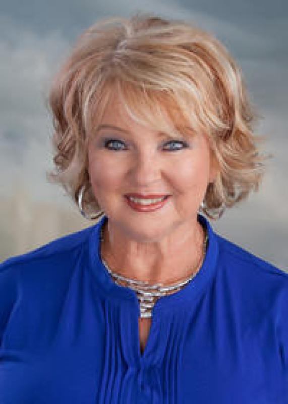 Becky Courson, CCIM