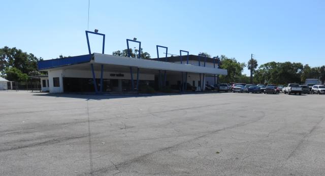 Auto Sales Lot & Freestanding Buildings