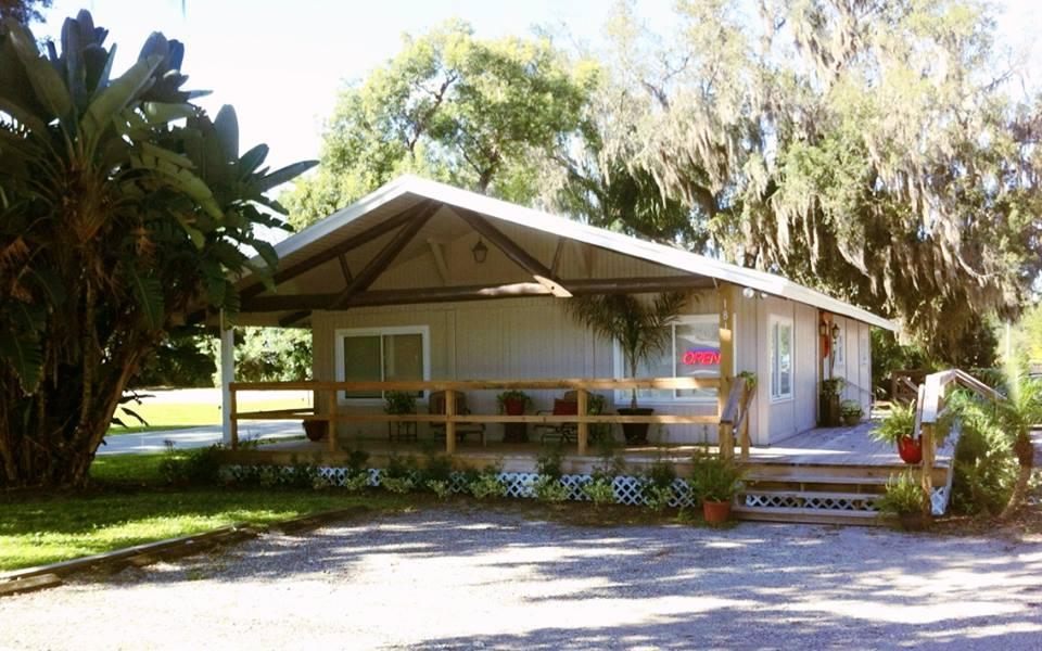Great Old Downtown Location!