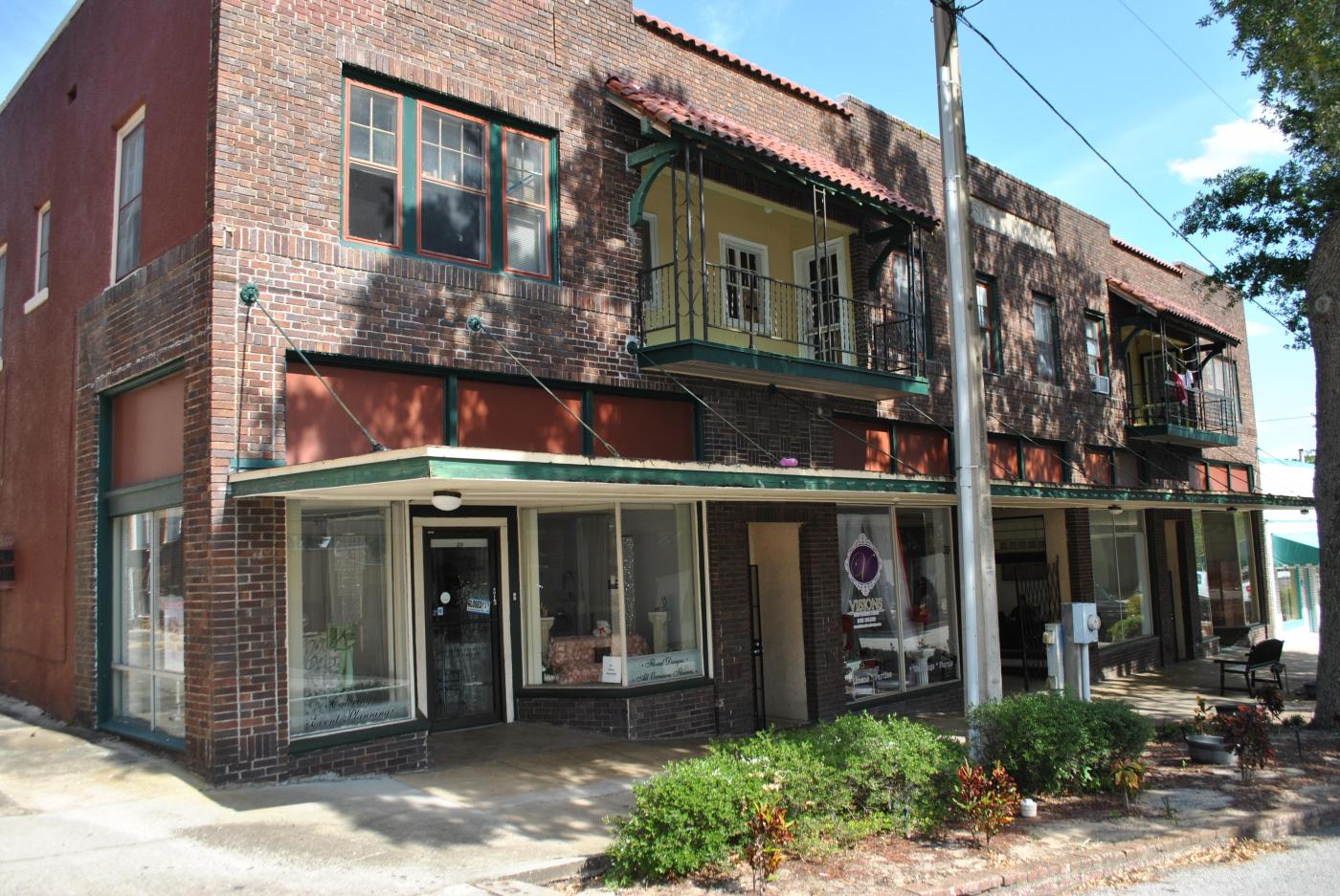 Value-add Stable Income Mixed Use Building