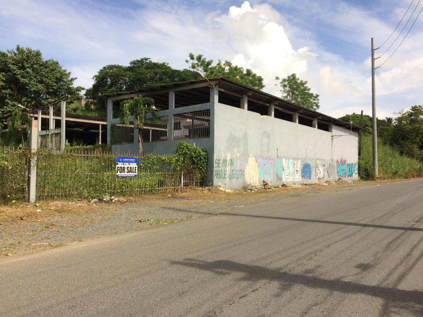 Former Auto Body Shop in Trujillo Alto