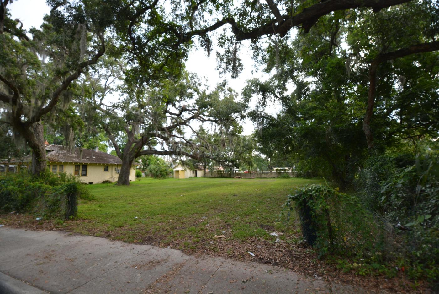 RDM-4 Zoning which allows 40 units per acre