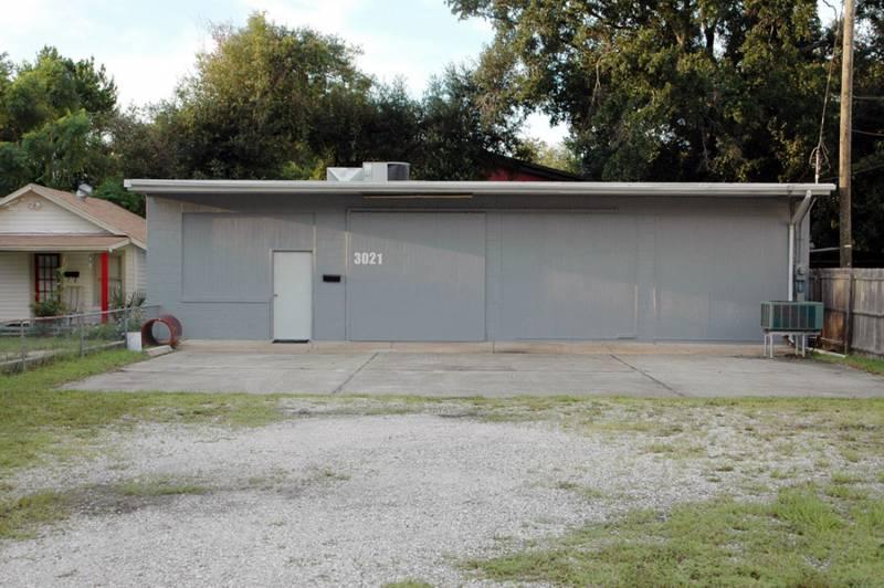 Office/Commercial Building For Sale