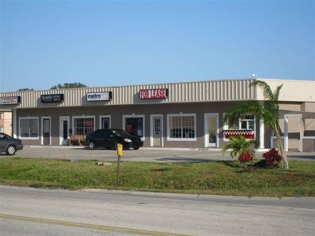 Aurora Plaza Strip Center