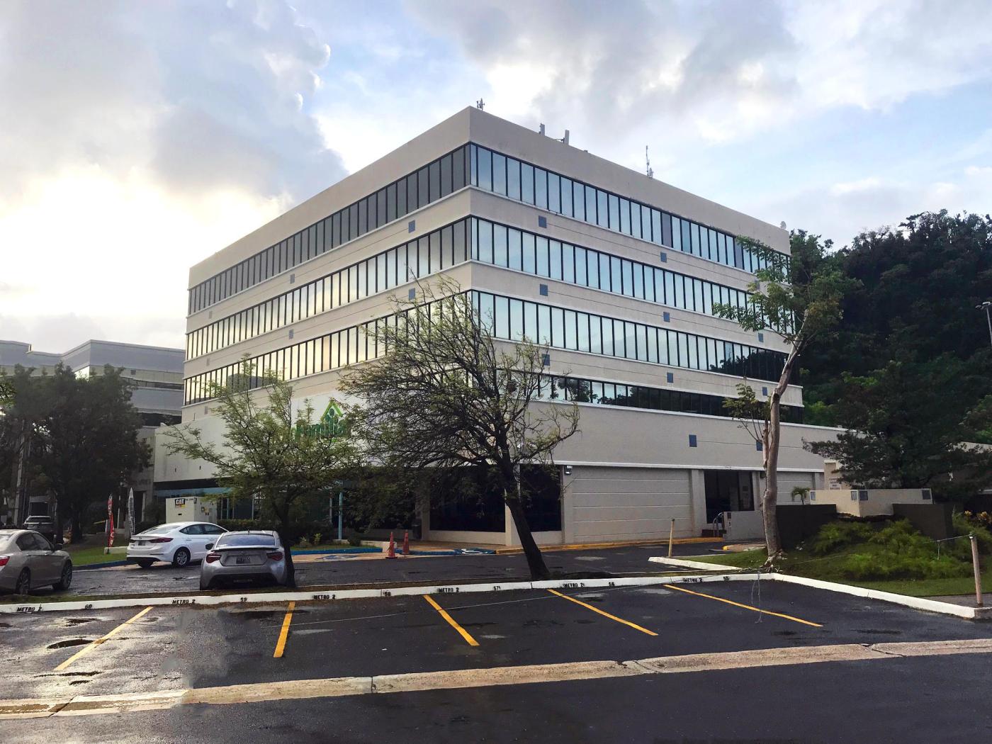 Guaynabo Commercial Office Building- FOR SALE