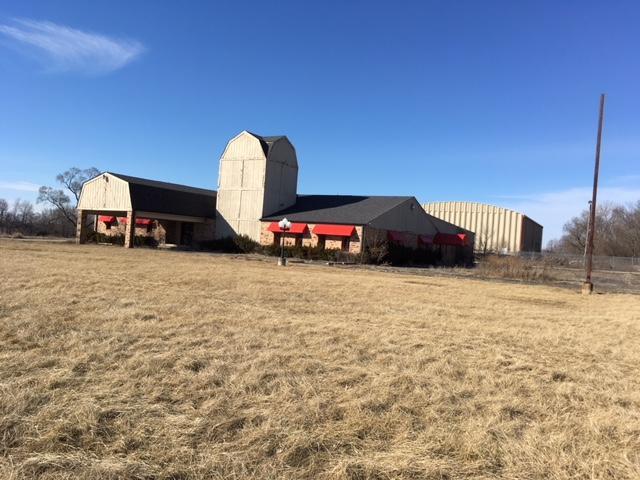 2 Commercial Buildings for Sale on 7AC Land