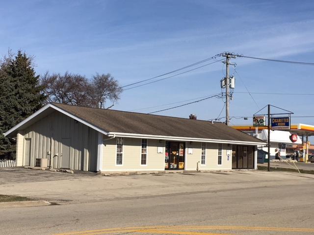 Commercial/Retail For Sale in Crystal Lake