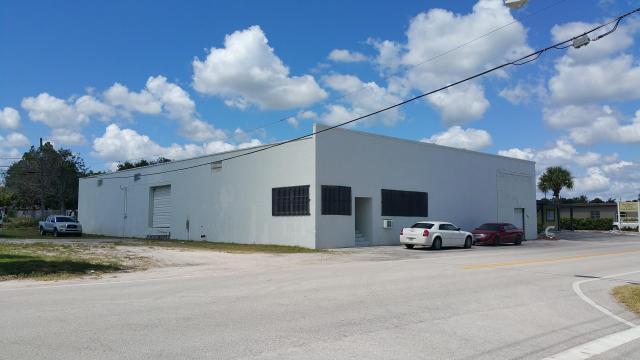 8,140 SF Warehouse For Sale