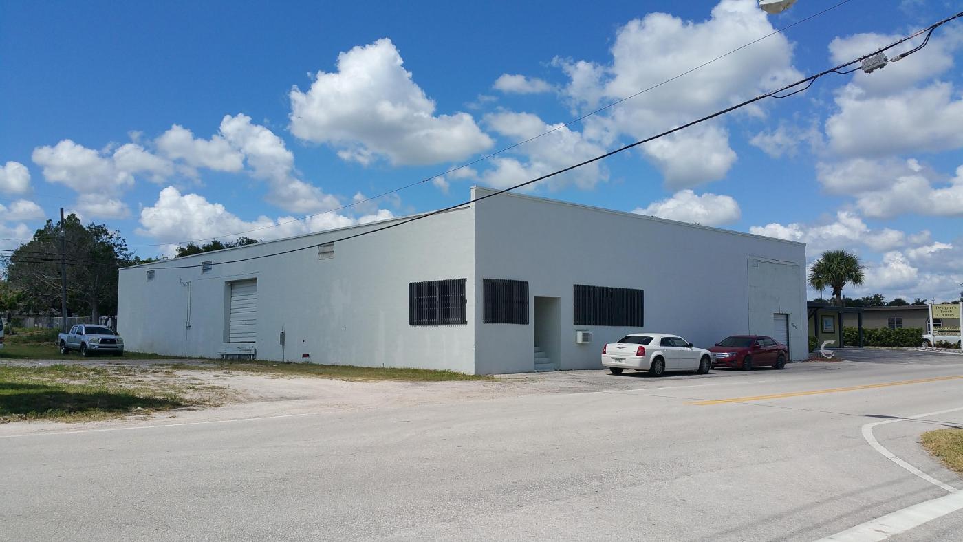 8,140 SF Warehouse For Sale