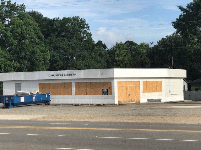 Former C-Store-I-65 Visibility-Chickasaw