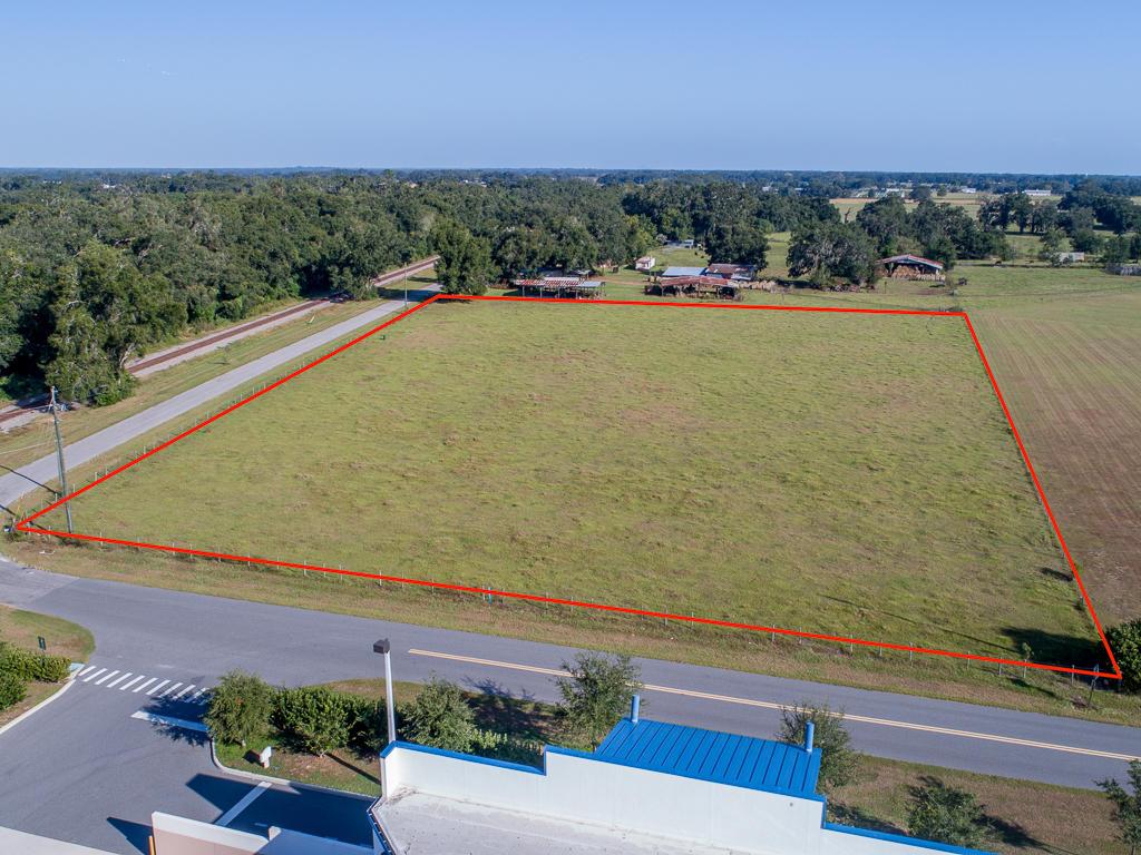 CR 105 Acreage