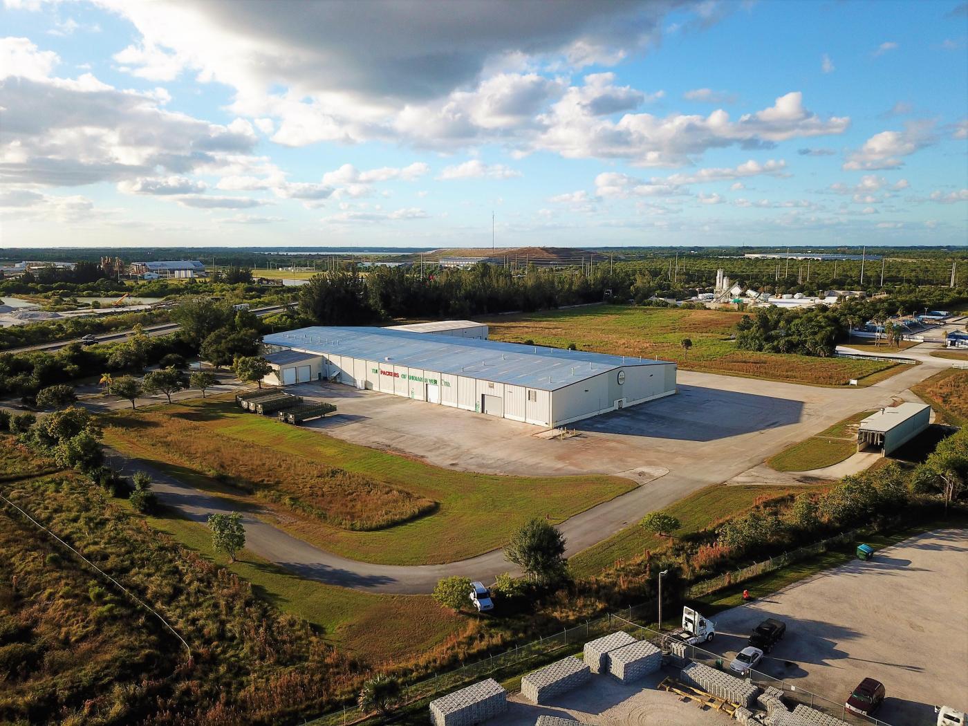 Manufacturing / Distribution Facility