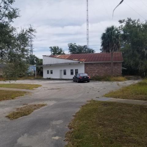 1865 NE Jacksonville Rd