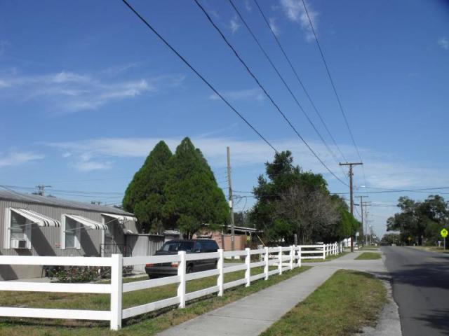 72 SPACE TAMPA MOBILE HOME PARK