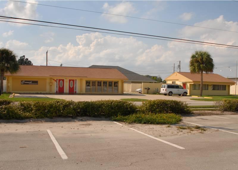 Excellent Beachside Business Space