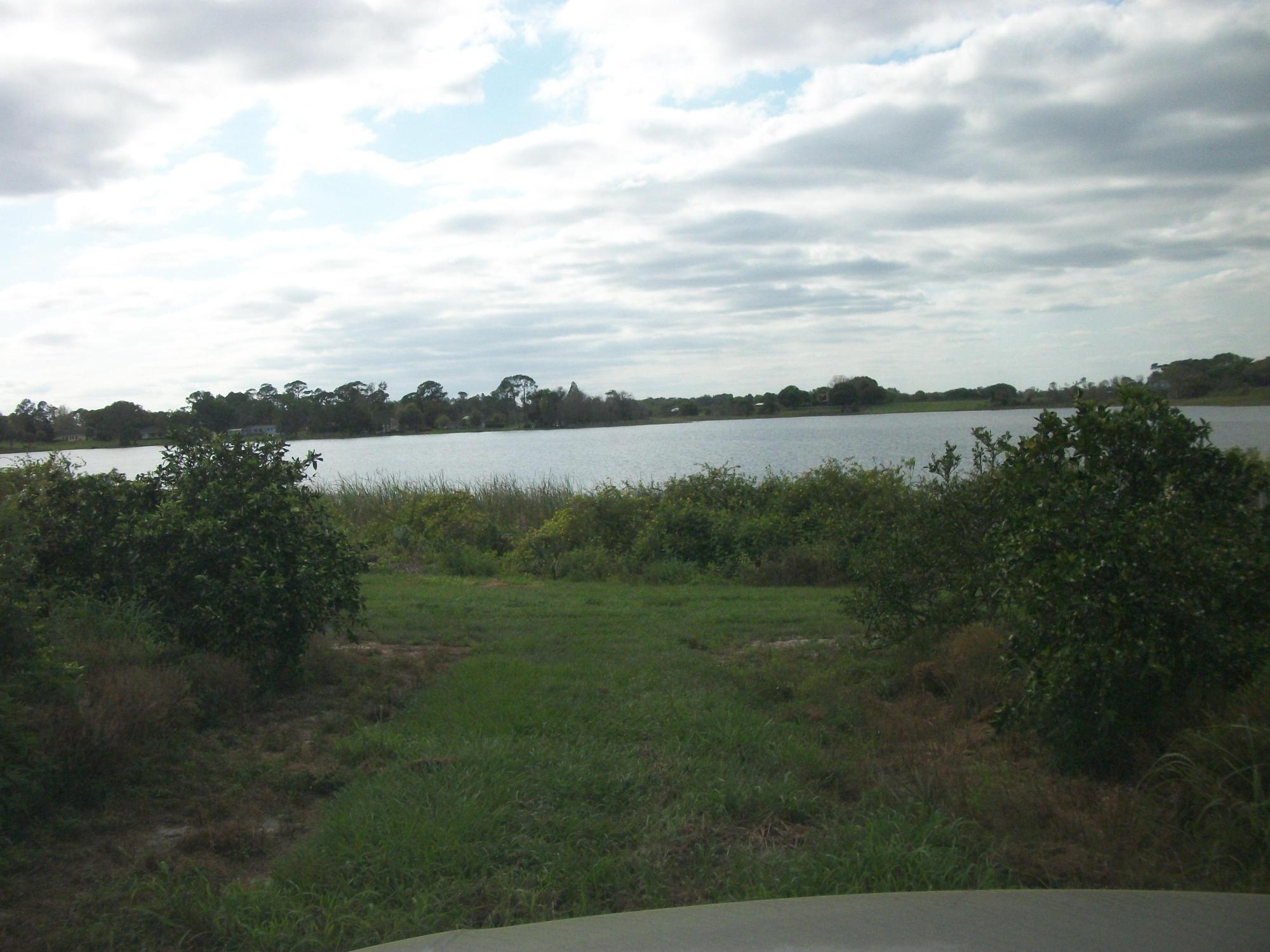 10+/- Acre Beautiful Lake Frontage