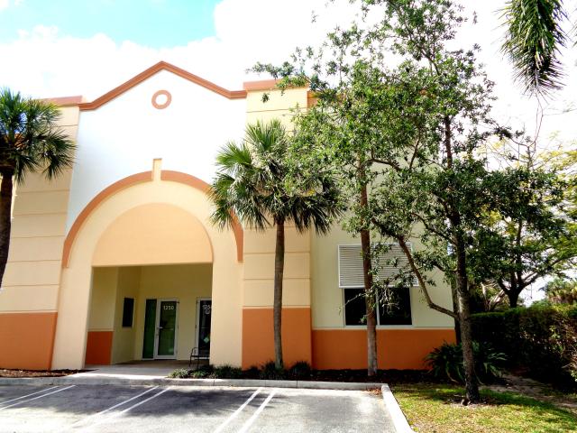 For Sale Office/Warehouse Corner Unit - 3,258