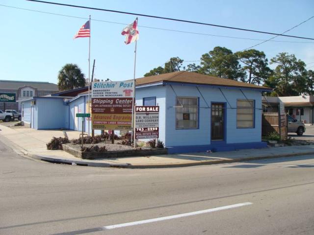 3,105 SF Commercial Building