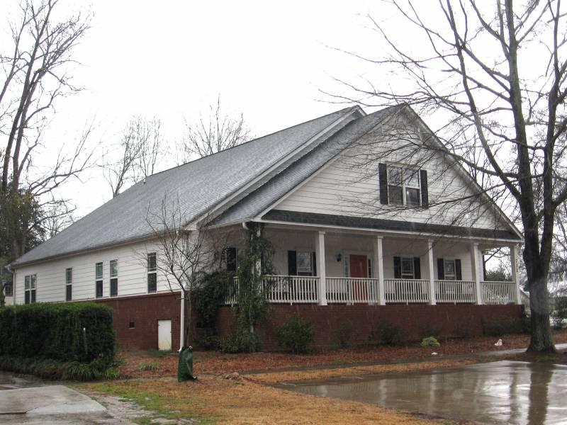 Office Building in Griffin, GA For Sale