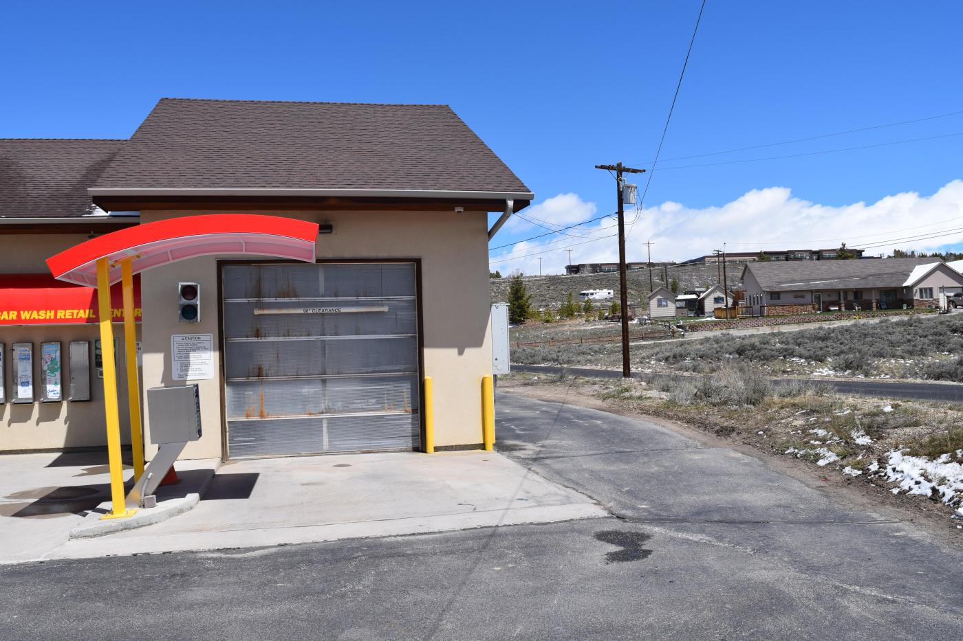 1122 S HWY 24