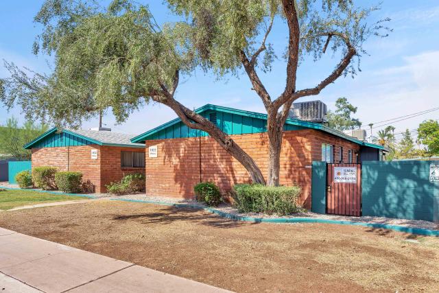 1 Block from Lightrail 4 plex in Tempe AZ