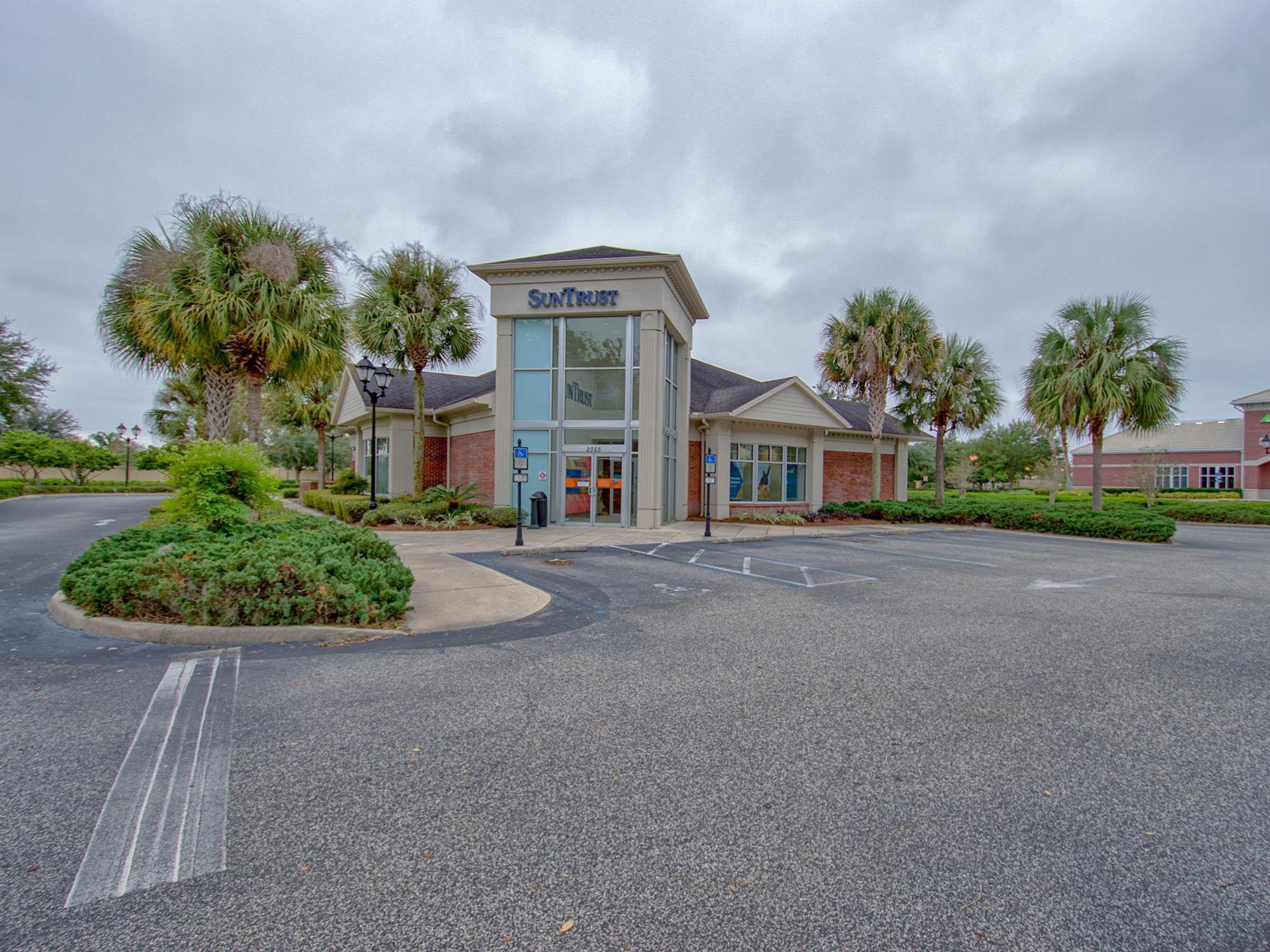 SunTrust Bank on 466 in The Villages