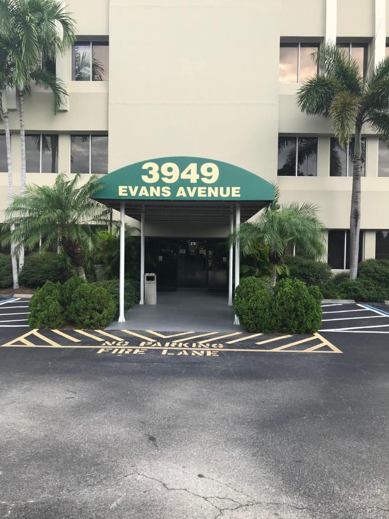 Land Your Business in the Landmark!