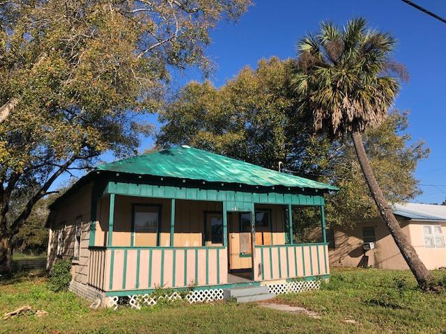 4897 SW Highway 17