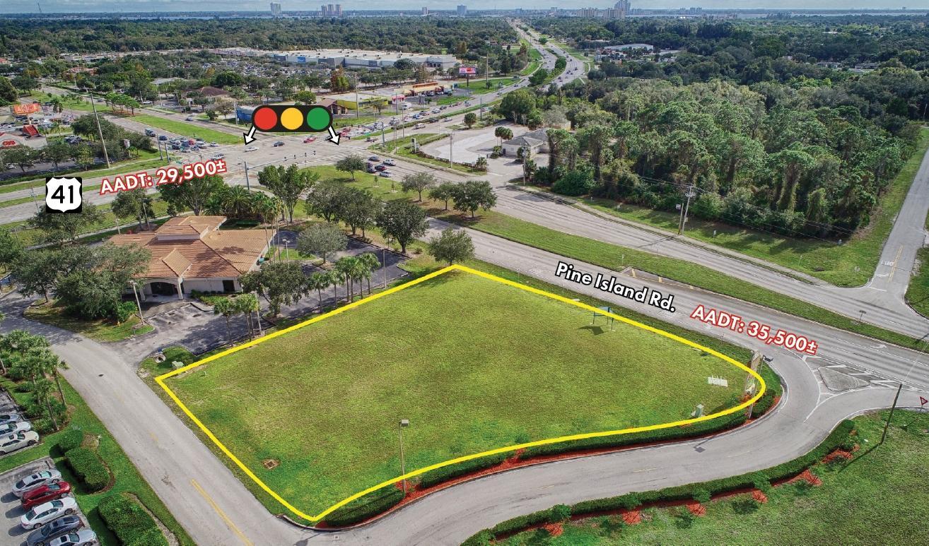 3141 NE Pine Island Rd - UNDER CONTRACT