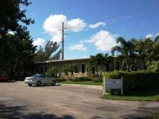 114 SW 10 St