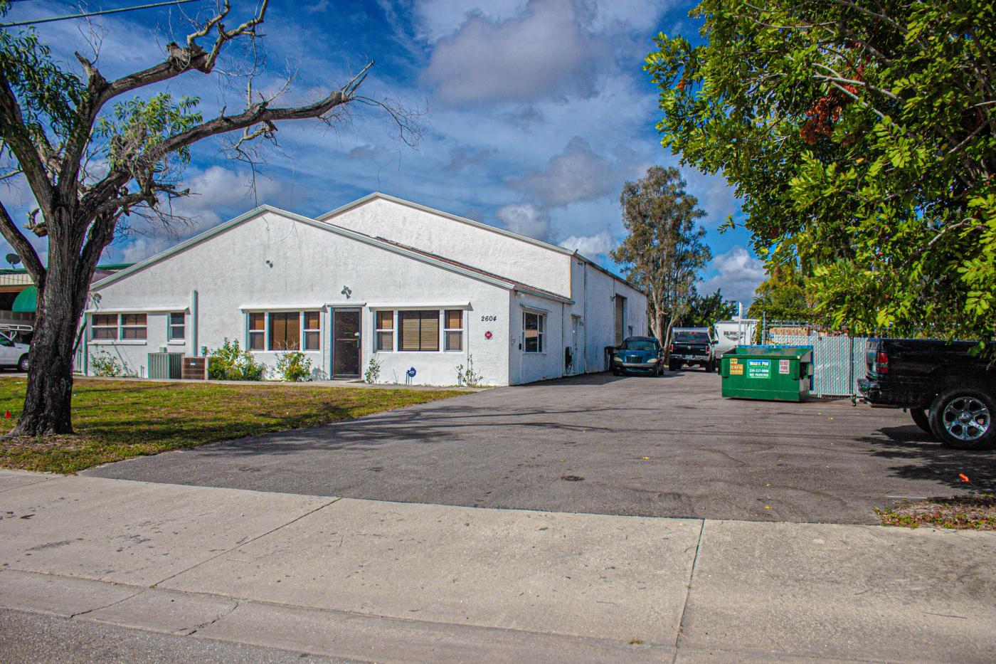 5000 SF Free Standing Building