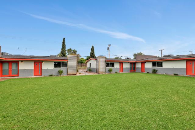 8 units FULLY remodeled-great