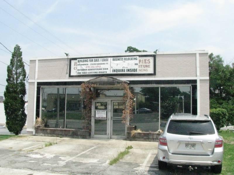 2,520 sf Retail Bldg in Downtown Macon