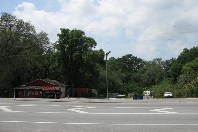 1.92 Acres at US 301 & CR 39 with Building
