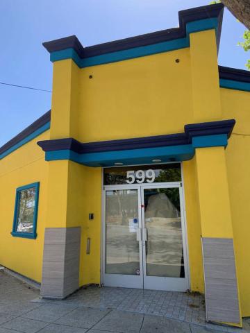 Commercial Bldg with Fully Equipped Kitchen