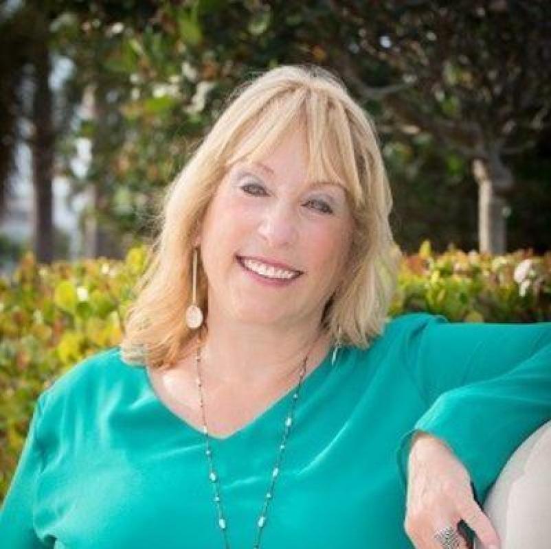 Bobbie Holt