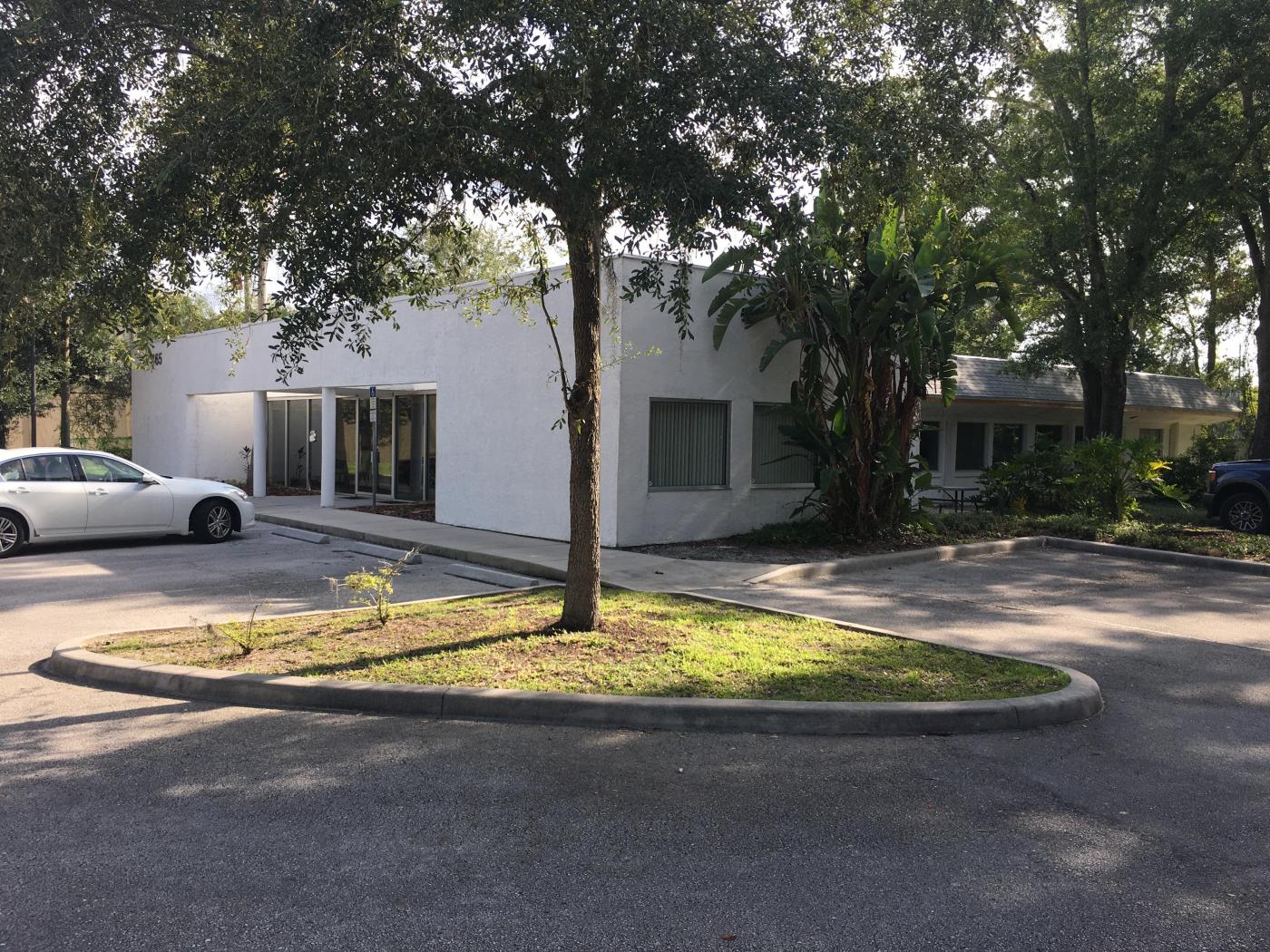 For Sale/Lease 5,331 SF Office Building