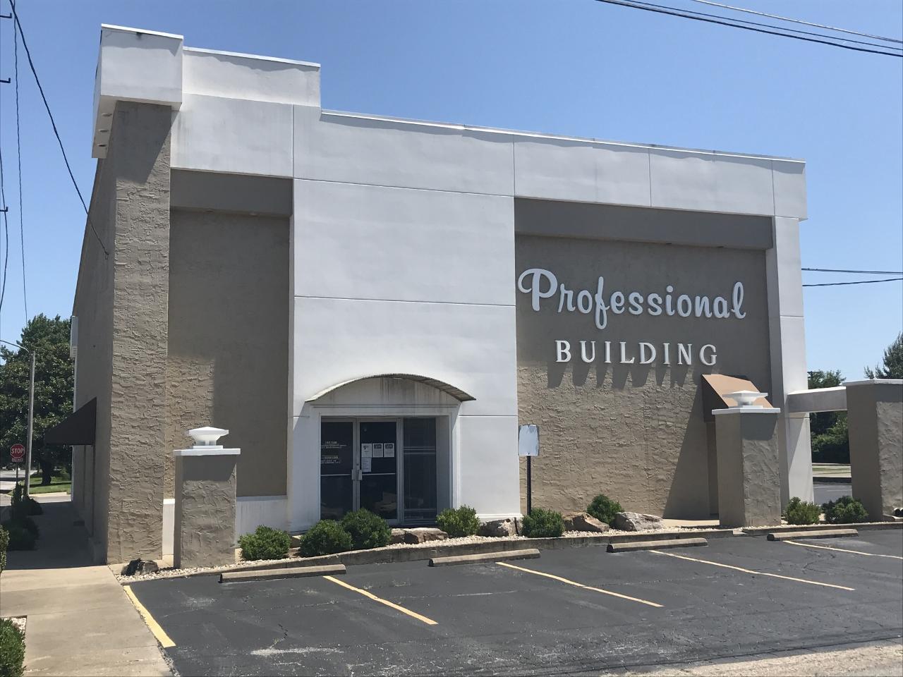 10 Suite Professional Office Bldg