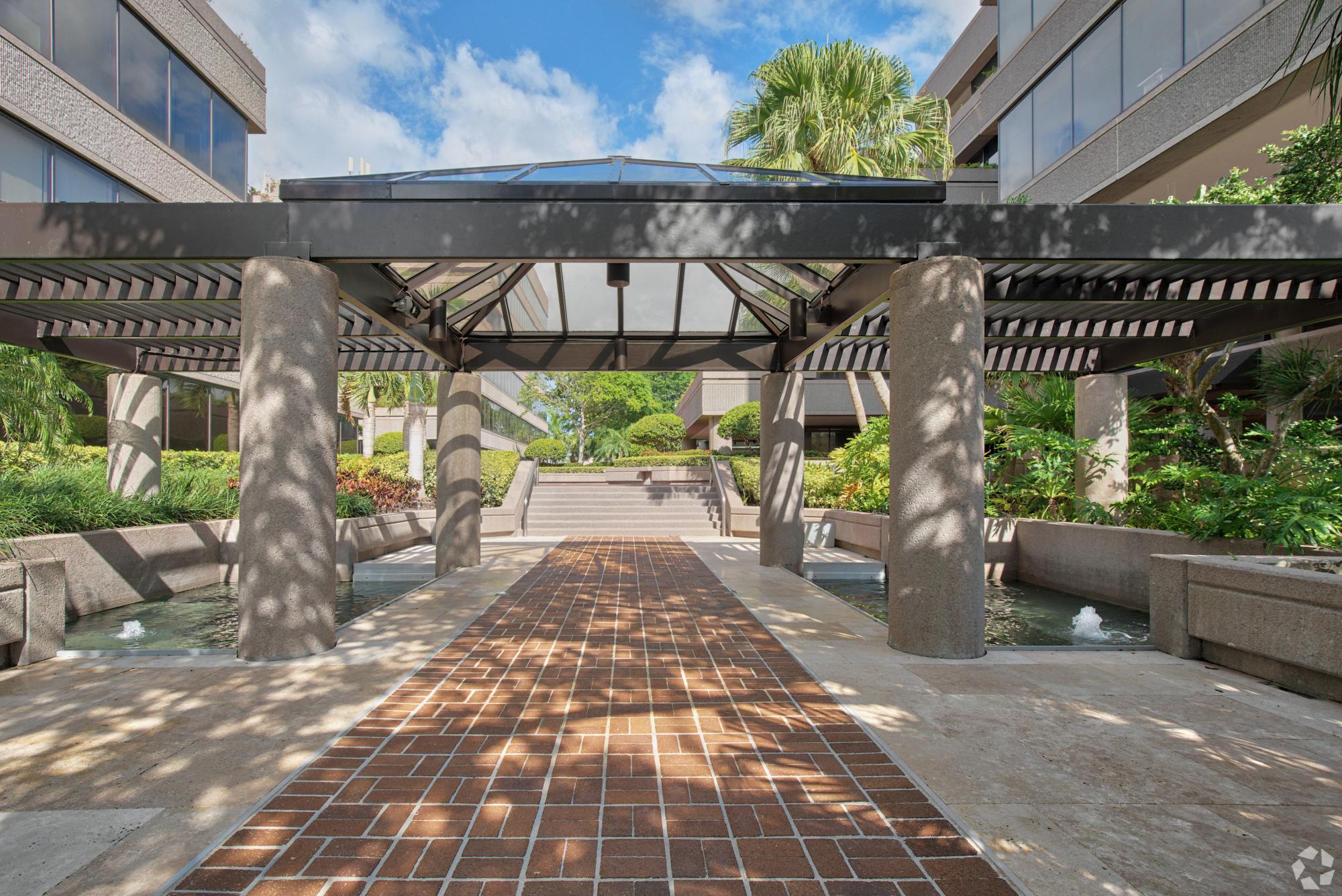 Office Space for Lease in Oakbrook Center
